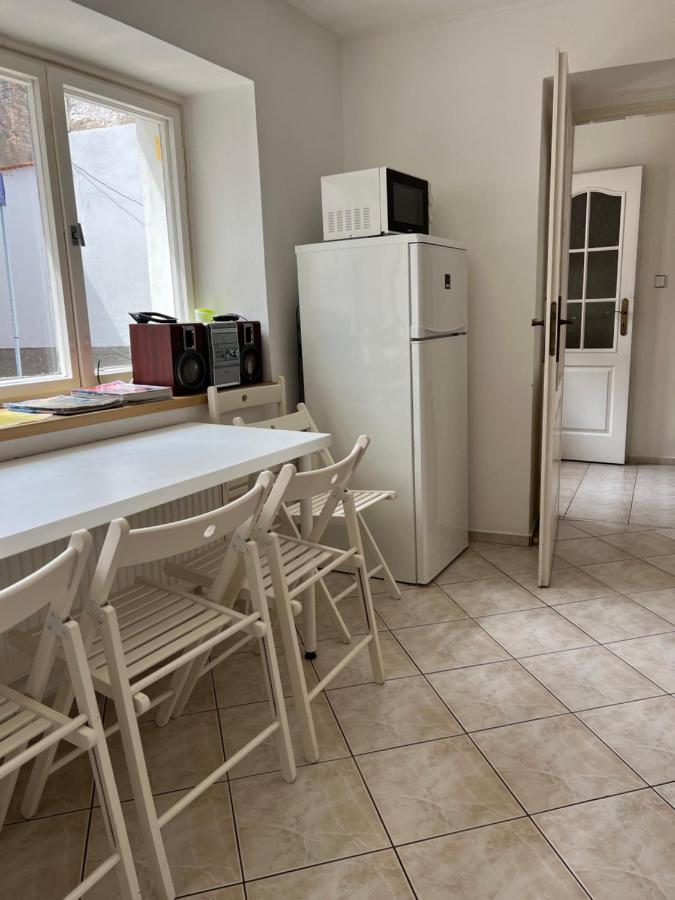 Cely Dum V Historickem Centru Loun Apartman Louny Kültér fotó